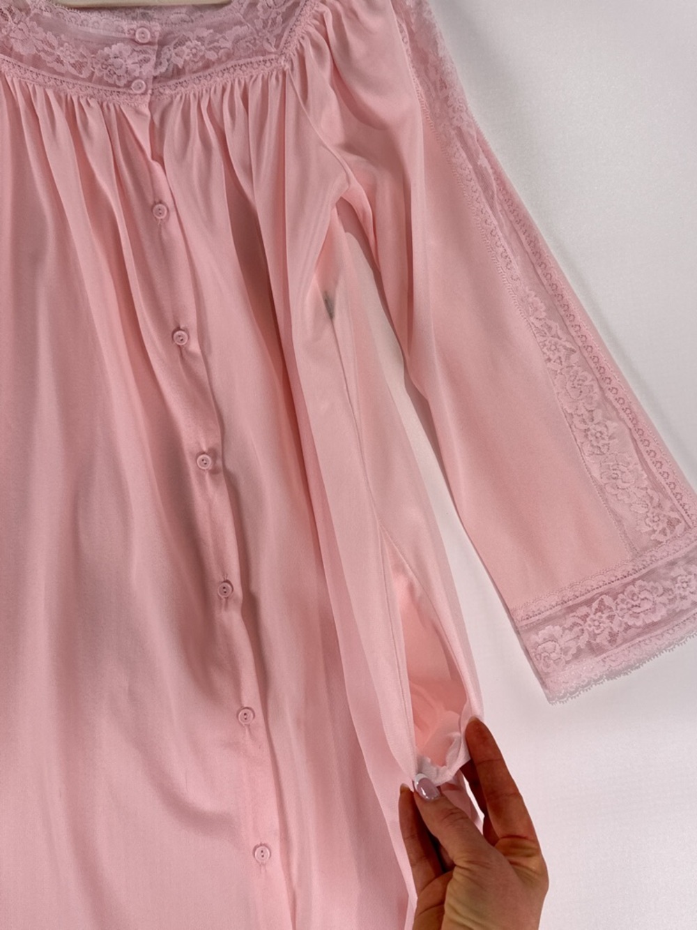 Diane Von Furstenberg Long Soft Pink Button-Front Nightgown with Lace - Picture 7 of 15